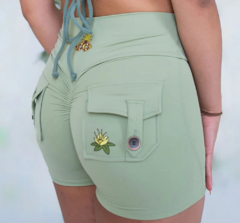 MARDI GRA GREEN-POCKET SCRUNCH SHORTS -4"" INSEAM