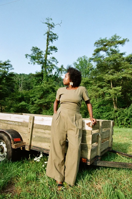 Vega Jumpsuit in Olive Linen