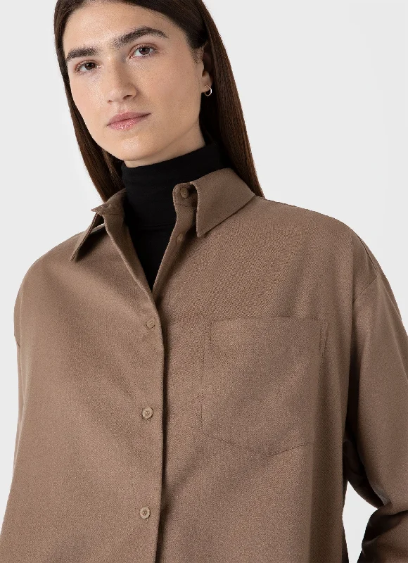 Women's Oversized Wool Flannel Shirt in Light Camel